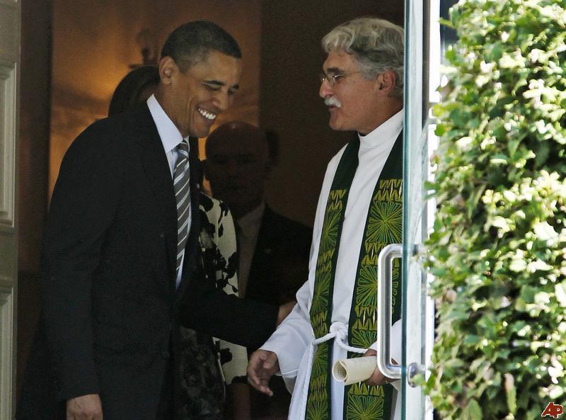 barack-obama-luis-leon-2010-9-19-10-41-15_zps02a20b76