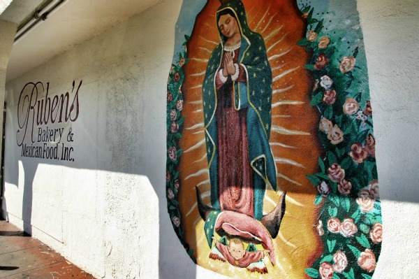 Ruben’s Bakery, Compton